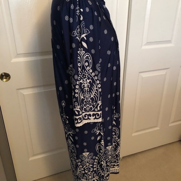 Ice Silk Blue Dress - Picture 5 of 8